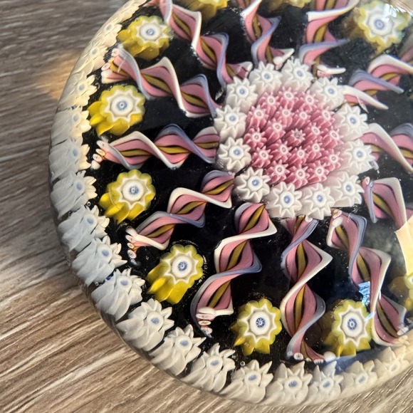 Vtg Perthshire Scotland Millefiori 12 Spoke Radial Twist 2.5" Glass Paperweight - Picture 9 of 12